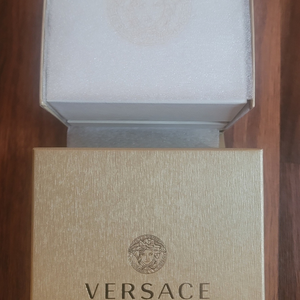 VERSACE WATCH... - Picture 2 of 11